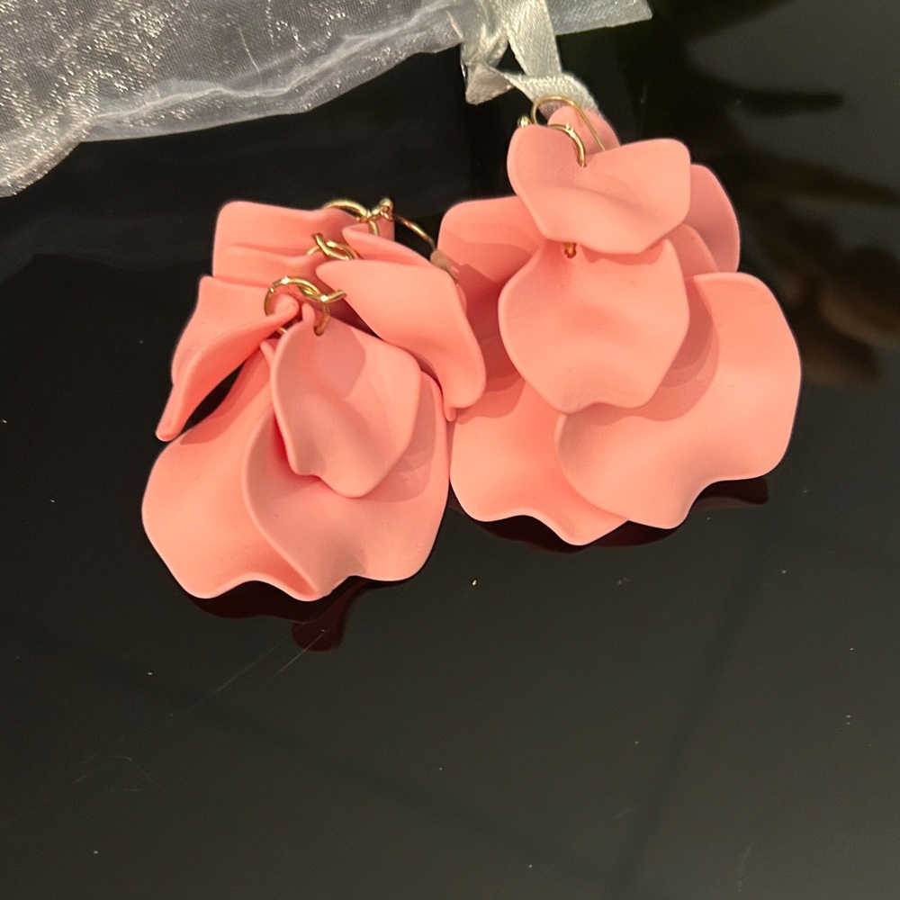Elegant Pink Floral Earrings